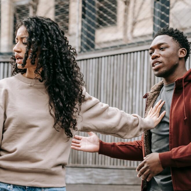 Palavras que Machucam: Como Evitá-las no Calor do Momento